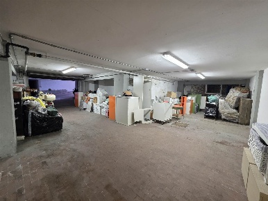 Foto Garage a Firenze Leopoldo - Vittorio Emanuele - Statuto di 170 m²