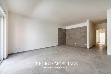Foto Appartamento in Via Vittorio Veneto, Monopoli Centro di 125 m²