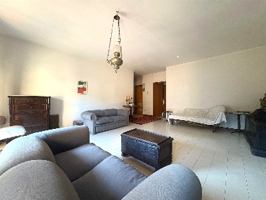 Foto Appartamento a San Giovanni la Punta Centro di 135 m² con 5 locali