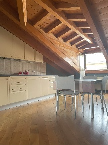 Foto Appartamento a Barbata Centro di 90 m² con 3 locali in vendita
