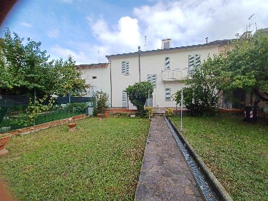 Foto Casa indipendente in VIIA RIGHI S.C, Empoli Ponzano di 150 m²