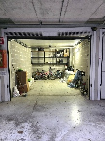 Foto Garage a Firenze Europa di 15 m² con 1 locali in affitto