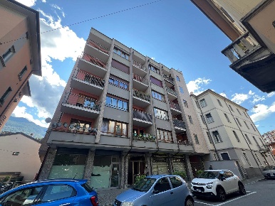 Foto Appartamento in Via Gorizia, Sondrio Centro di 95 m² con 5 locali