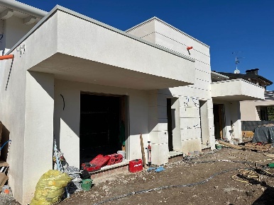 Foto Villa bifamiliare a Volta Mantovana di 100 m² con 5 locali in vendita