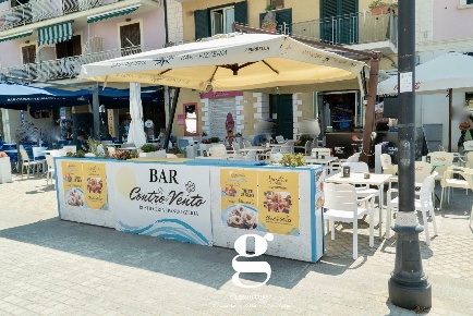 Foto Bar in Piazza Guglielmo Marconi 27, Casal Velino di 40 m² in vendita