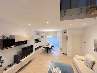 Foto Casa indipendente a Salgareda Centro di 135 m² con 5 locali in vendita