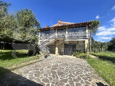 Foto Casa indipendente in Strada dritta 0, Gubbio Cipolleto di 220 m²