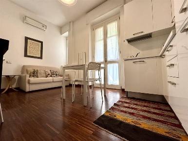 Foto Appartamento in Viale Bligny, Milano Bocconi di 45 m² con 2 locali
