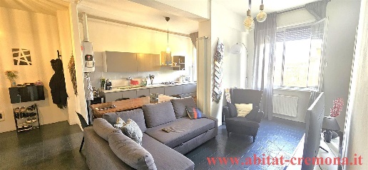 Foto Appartamento in via ghinaglia, Cremona Cristo Re di 91 m² con 3 locali