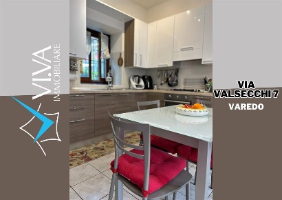 Foto Appartamento in Via Bagatti Valsecchi, Varedo di 75 m² con 3 locali
