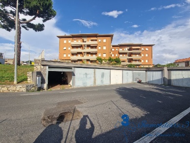 Foto Box a Loano Centro di 78 m² in vendita