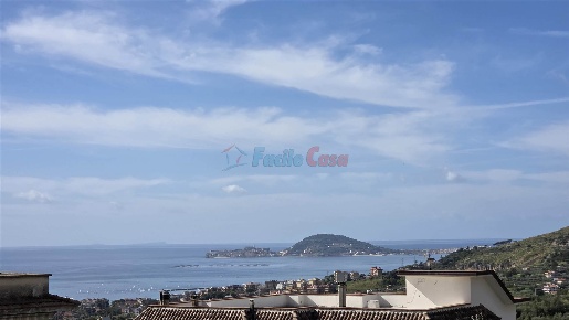 Foto Appartamento in Via Rotabile  136, Formia Maranola Trivio di 100 m²