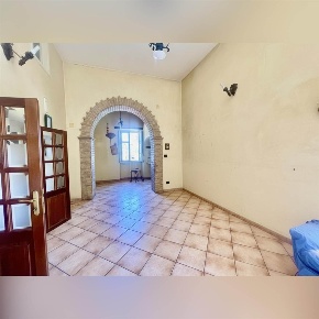 Foto Appartamento a Cava de' Tirreni Centro di 200 m² con 5 locali
