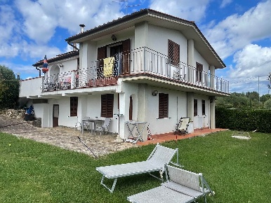Foto Villa unifamiliare a Follonica Area Rurale, Poggio Tre Cancelli