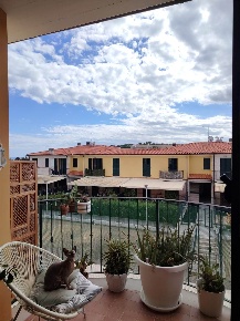 Foto Appartamento a Sirolo Industriale Artigianale di 65 m² con 3 locali