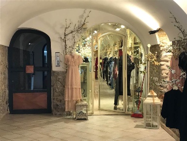 Foto Attività commerciale in VIA TRENTO 16, Salerno Pastena - Pastena Alta