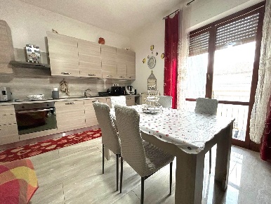 Foto Appartamento a Bolano Ceparana Carpena di 100 m² con 5 locali