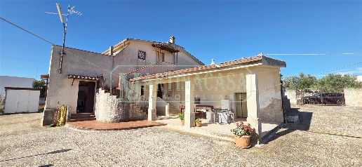 Foto Villa unifamiliare a Martina Franca di 153 m² con 6 locali in vendita