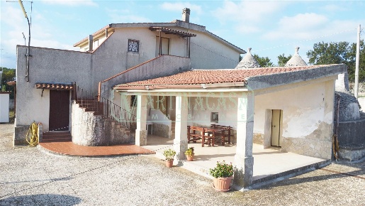 Foto Villa unifamiliare a Martina Franca di 153 m² con 6 locali in vendita