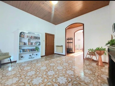 Foto Appartamento a Certaldo Canonica di 127 m² con 6 locali in vendita