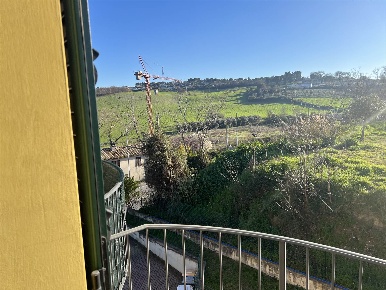 Foto Appartamento a Sirolo Industriale Artigianale di 65 m² con 3 locali