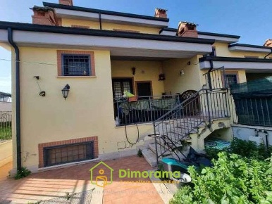 Foto Appartamento in Via del Fosso dell'Osa 553/D 00132 Roma RM Italia,