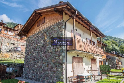 Foto Appartamento in VIa Ca Bianca, Valgoglio Centro di 55 m² con 2 locali