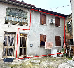 Foto Appartamento in Str. Gabbiana, Quistello di 78 m² con 4 locali