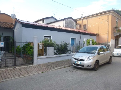 Foto Villa unifamiliare in via becker, Predappio Centro di 80 m² in vendita