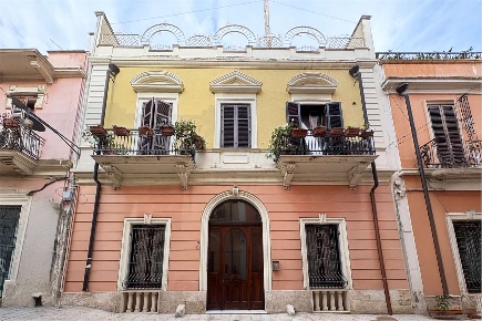 Foto Casa indipendente in Via A. Manzoni 14, Brindisi Centro Storico