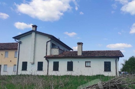 Foto Casa indipendente in Via Barbaranella, Monastier di Treviso di 348 m²