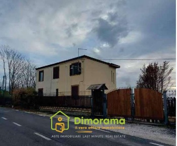 Foto Villa a schiera in località Borgo Quinzio via Borgo Nuovo n.114,