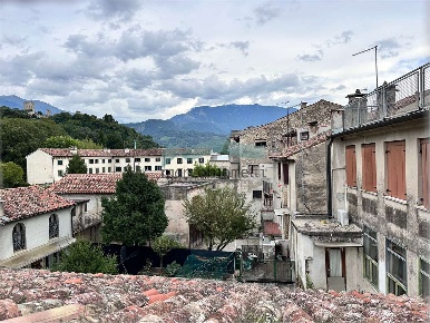 Foto Appartamento a Vittorio Veneto di 320 m² con 6 locali in vendita