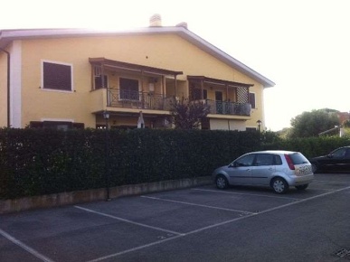 Foto Appartamento in Via Quadrelle  42, Roma Monte Migliore di 93 m²