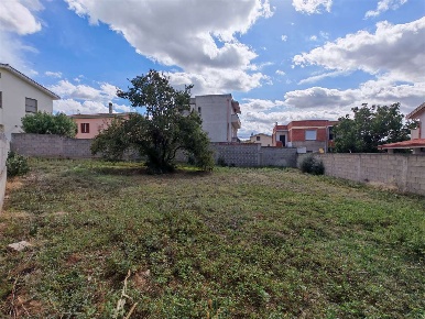 Foto Terreno edificabile a Dolianova di 440 m² in vendita