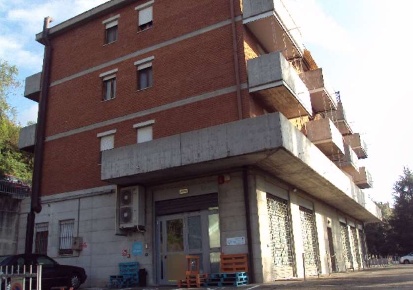 Foto Appartamento in Via Nino Tavoni, Vignola Centro di 87 m² con 4 locali