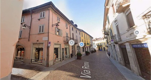 Foto Negozio in Via Roma  16, Treviglio di 700 m² con 1 locali in vendita