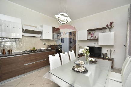 Foto Appartamento in cairoli, Misterbianco Centro di 150 m² con 4 locali