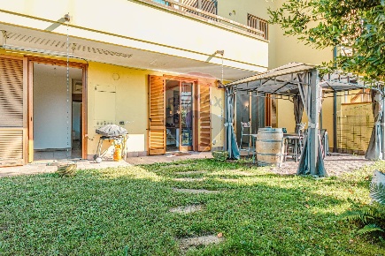 Foto Appartamento in VIA G. MAZZINI, Vizzola Ticino Castelnovate di 98 m²