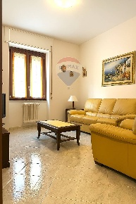 Foto Appartamento in Via Gnifetti, Novara San Martino di 103 m² in vendita