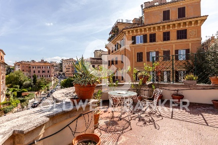 Foto Attico in Viale Bruno Buozzi, Roma Parioli di 100 m² con 3 locali