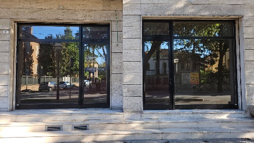 Foto Locale commerciale in Via Nullo Baldini, Ravenna Centro Storico