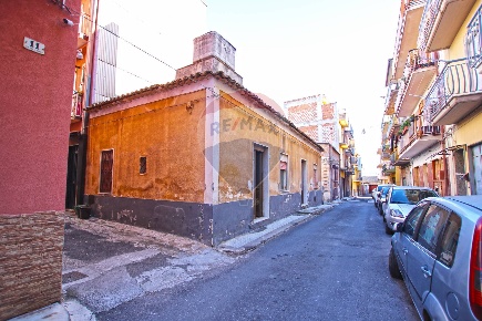 Foto Casa indipendente in VIA FONTENUOVO, Carlentini Centro di 100 m²
