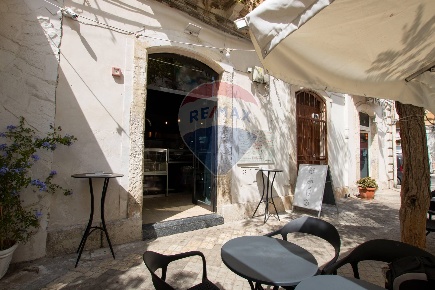 Foto Locale commerciale in VIA TRENTO, Siracusa Ortigia di 40 m² in vendita