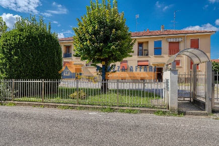 Foto Appartamento in via xxv Aprile, Carnago Centro di 64 m² con 2 locali