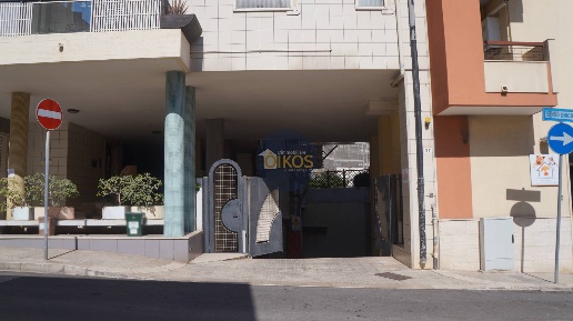 Foto Box in via amleto pesce, Monopoli Centro di 40 m² con 1 locali