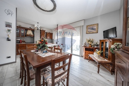 Foto Appartamento in Viale Carducci, Copparo Centro di 65 m² con 2 locali