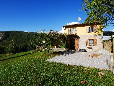 Foto Casa indipendente in Via pompeano, Serramazzoni di 65 m² con 4 locali