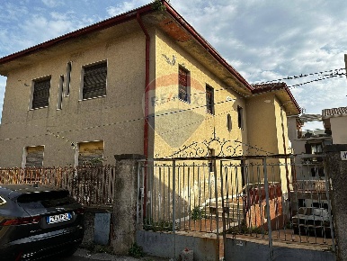 Foto Villa singola in via don bosco, Viagrande Centro di 320 m² in vendita