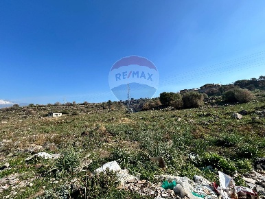 Foto Terreno residenziale in Contrada Scala Vecchia, Paternò di 300 m²